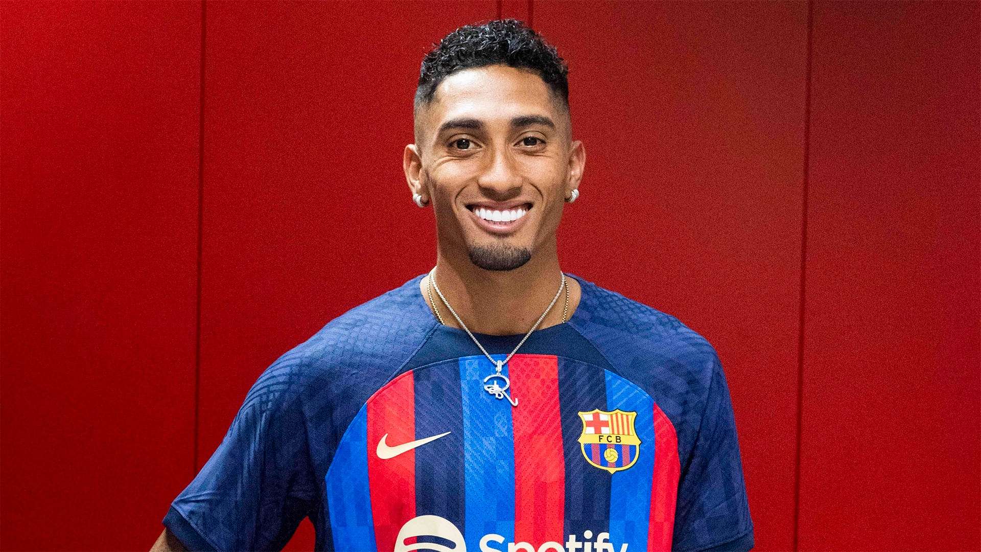 新任主帅背 新任主帅背